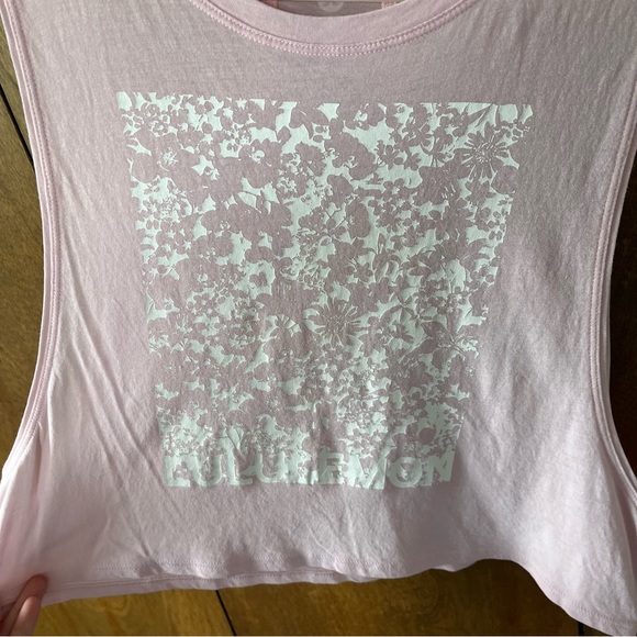 Lululemon Cropped Tank Top - Picture 5 of 6